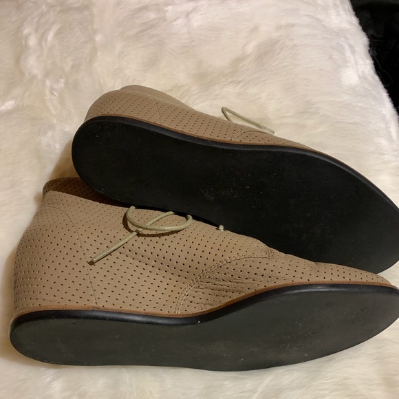 Matiko Leather Perforated Wedge lace up bo… - Picture 5 of 7